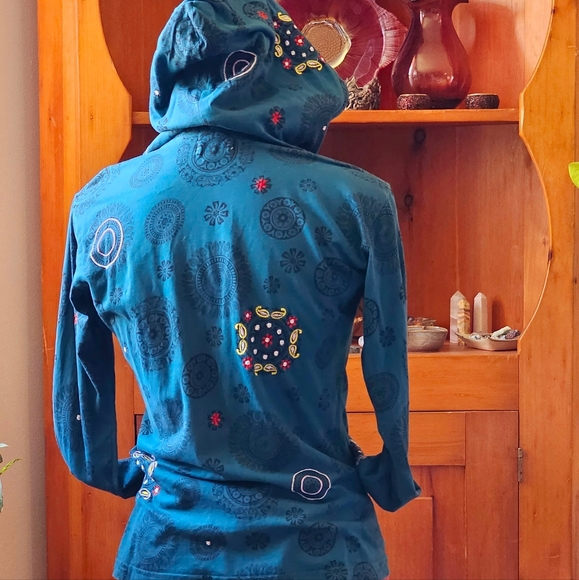 Ark Imports hoodie, size medium. - Picture 3 of 9